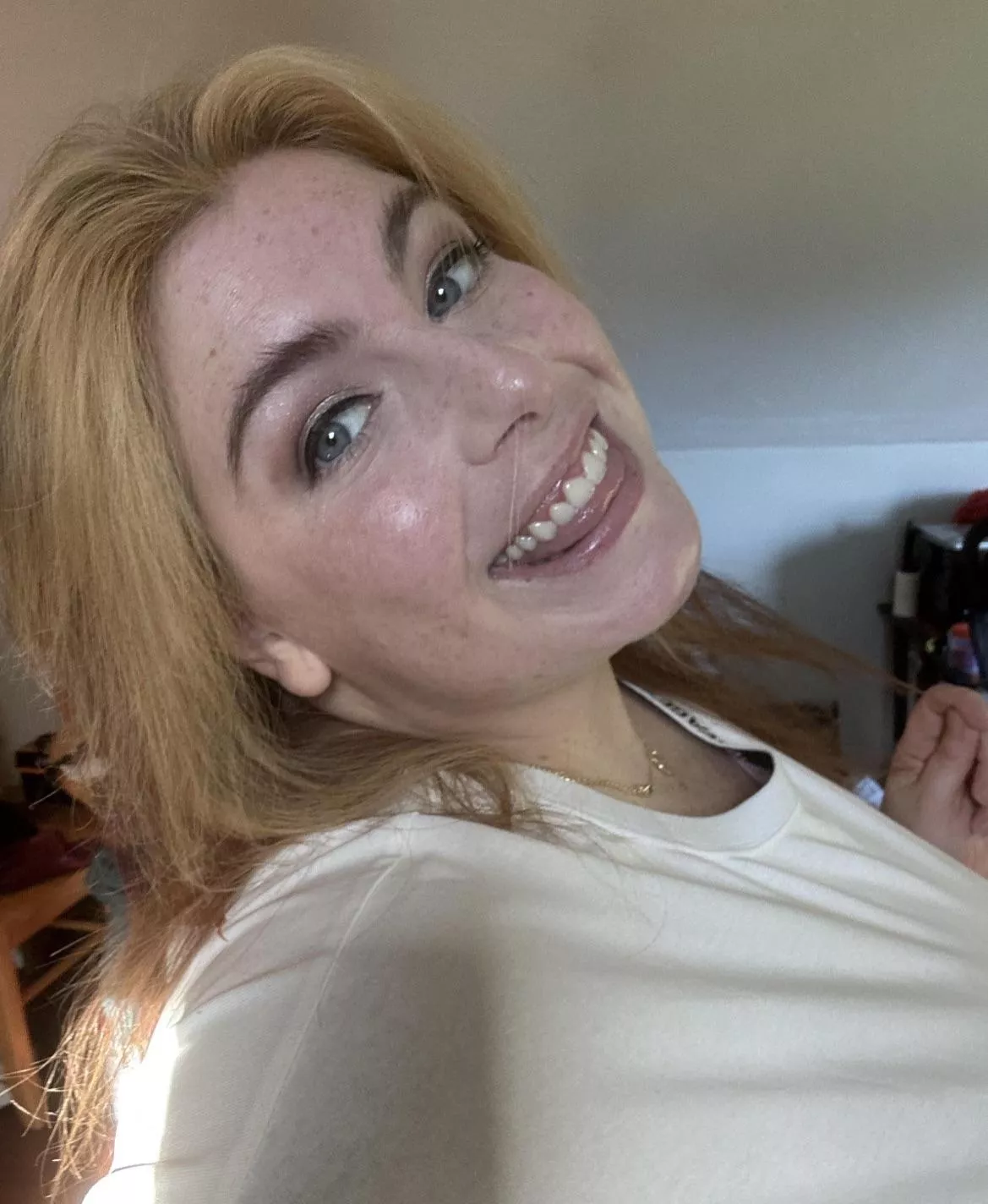 Happy Monday 💖 posted by massivemegan