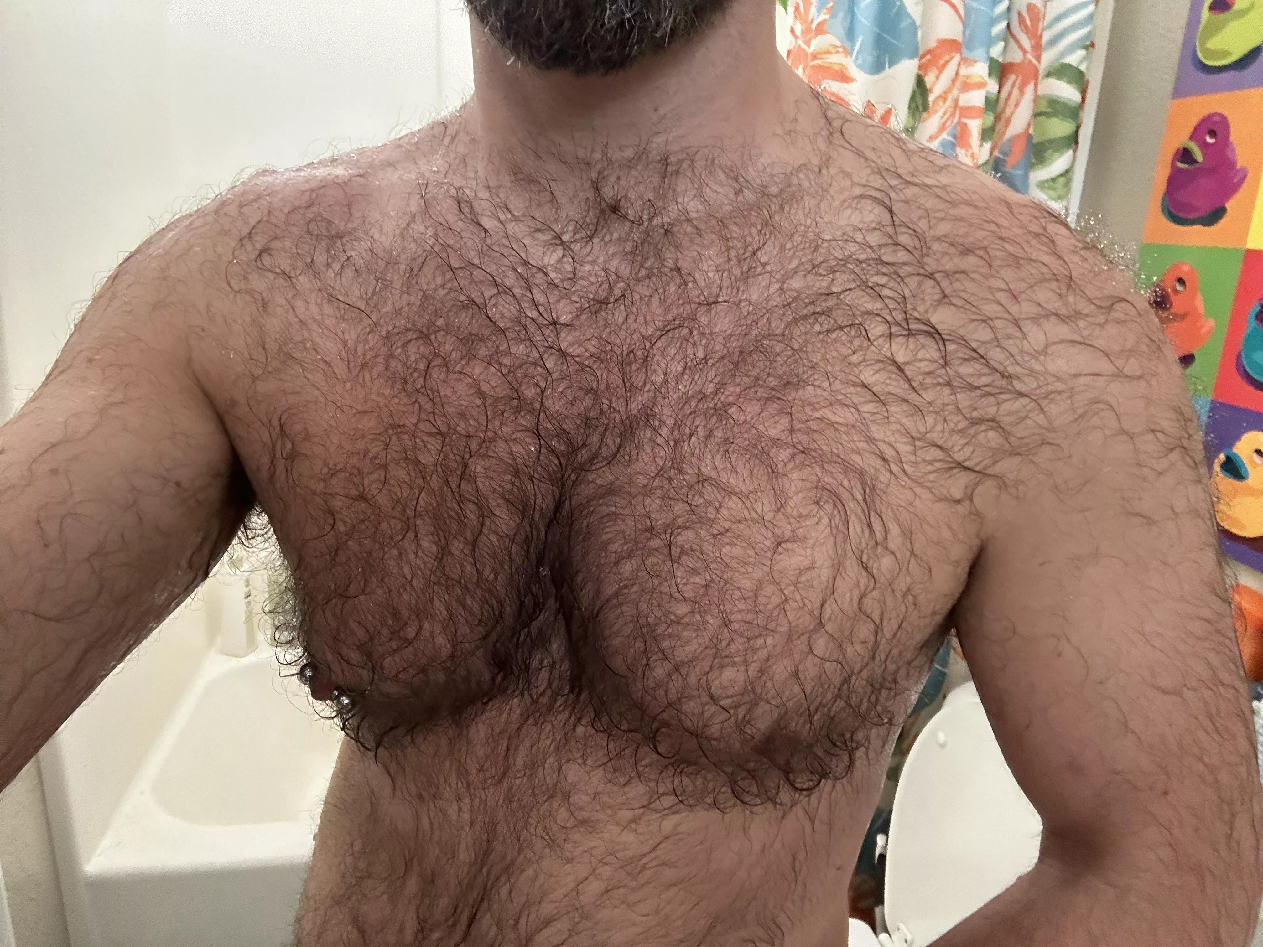 Love seeing my shoulders filling in. I just wish the hair stayed this visible when dry! 🤪 posted by Lavacube85