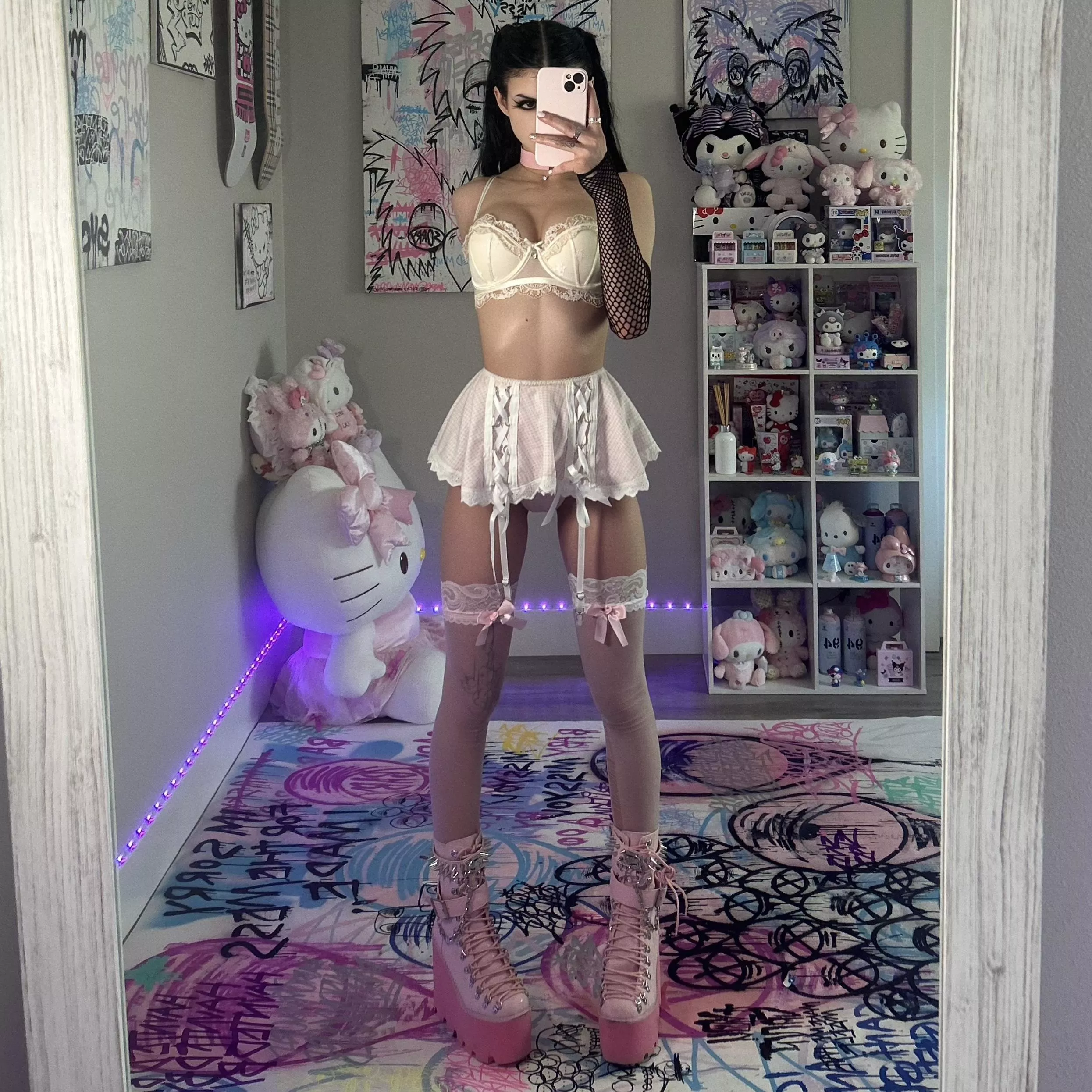 my new favorite boots posted by LUMASKYEE