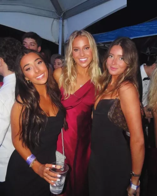 Sorority Girls by asdfjhsdfa