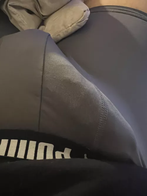 These hold it in well by localanon23