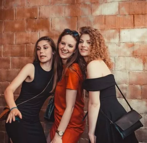 [3] best friends by LoveLaVie123