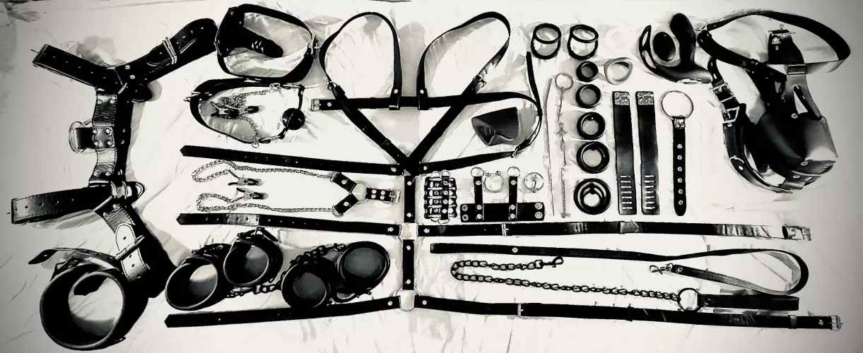 32M - Kinky Chat Partner Wanted by grayboundx