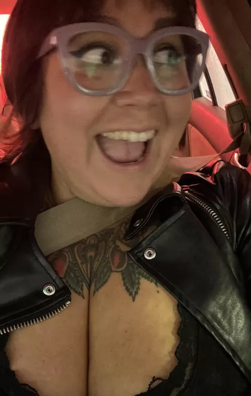 Carwash shenanigans 😆 by anomalee-spectre