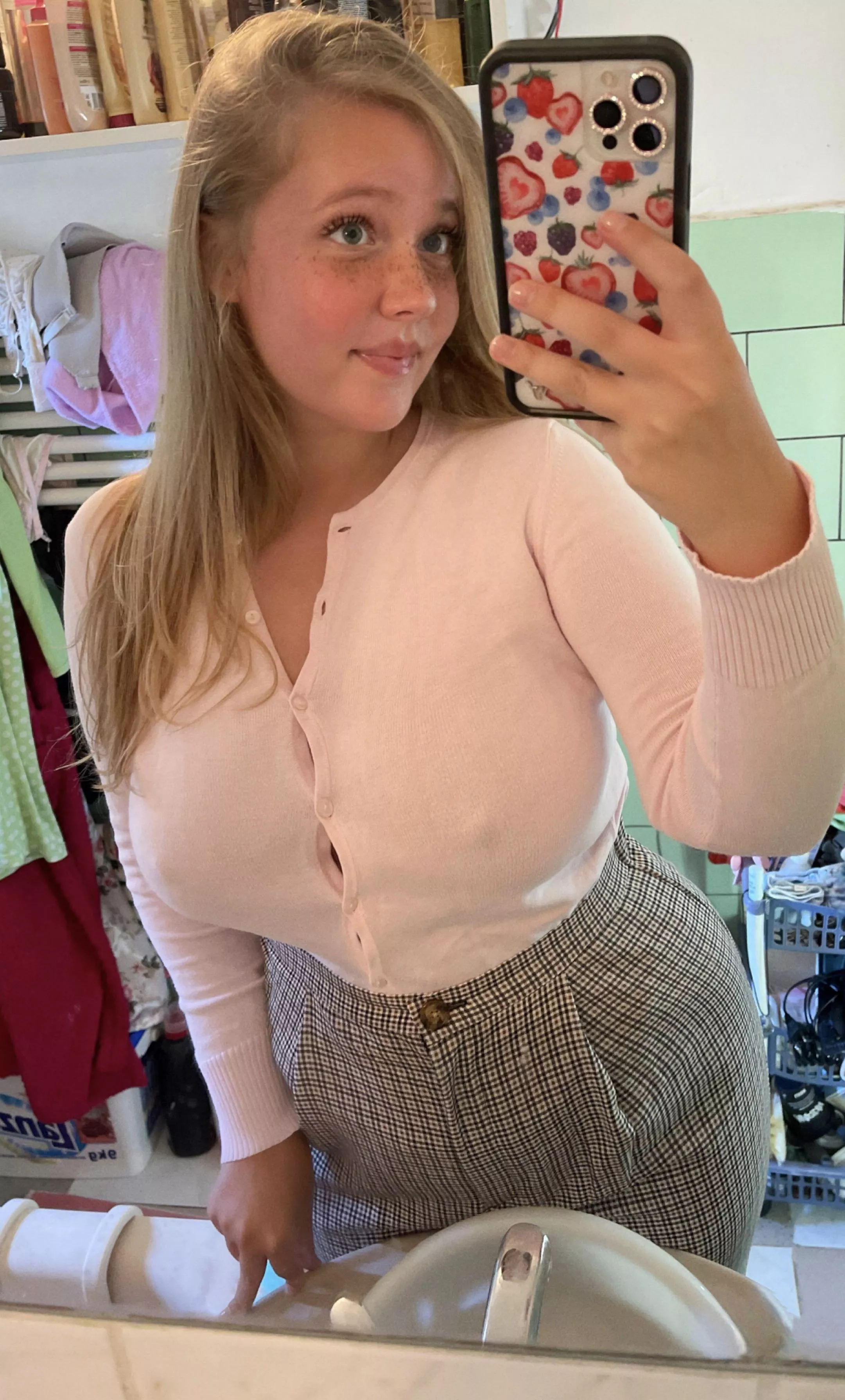 Hi <3 posted by Helvegen6