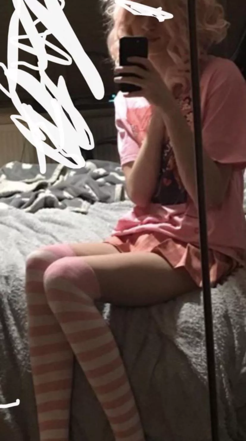 is my main outfit cool?? posted by NoWeazelsHere