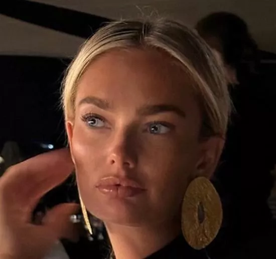 Lilia Rose Weddell - modelling Cha the Label posted by HWKD65