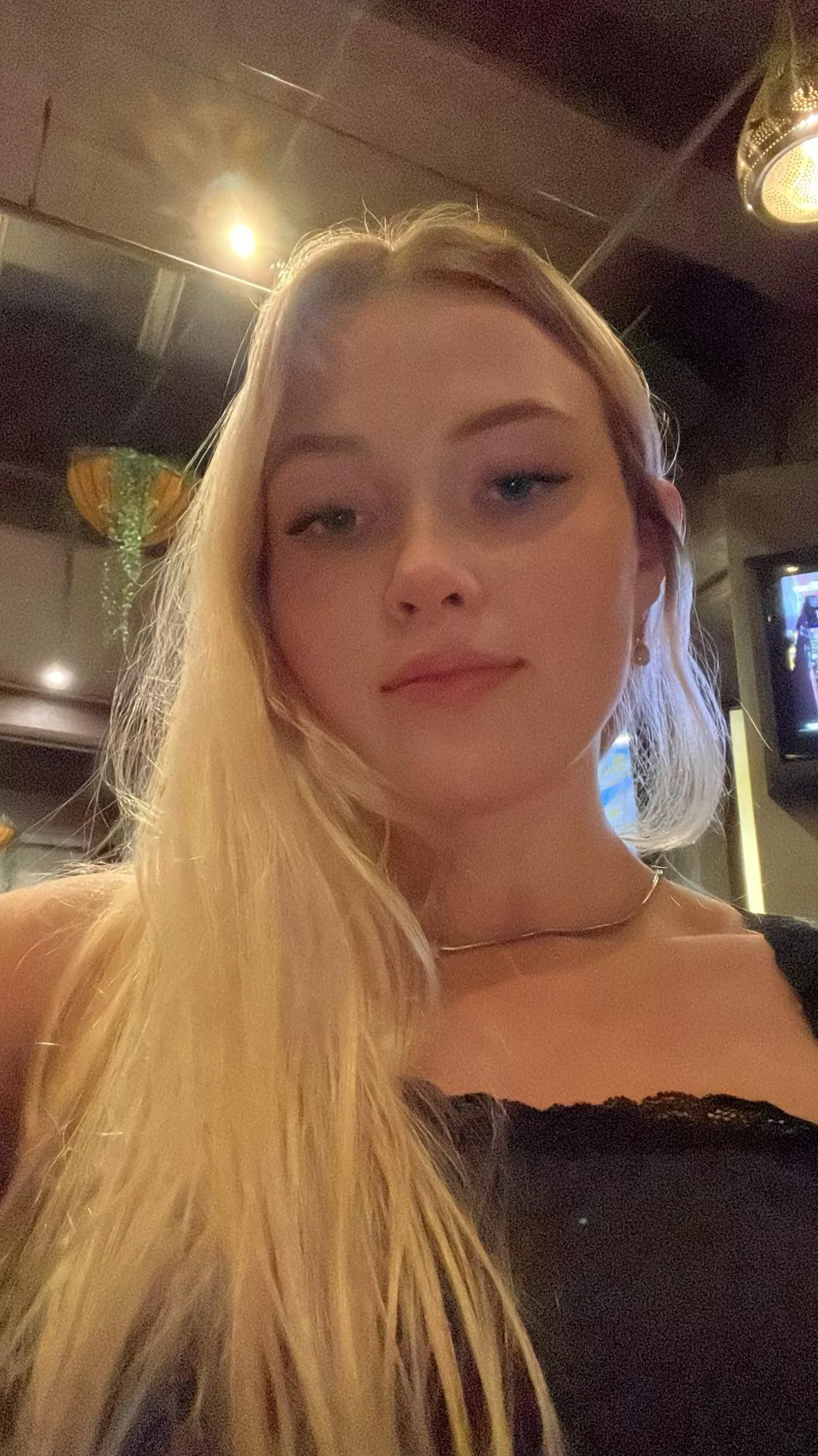 Sage Tullis [2023-11-07] posted by x---1