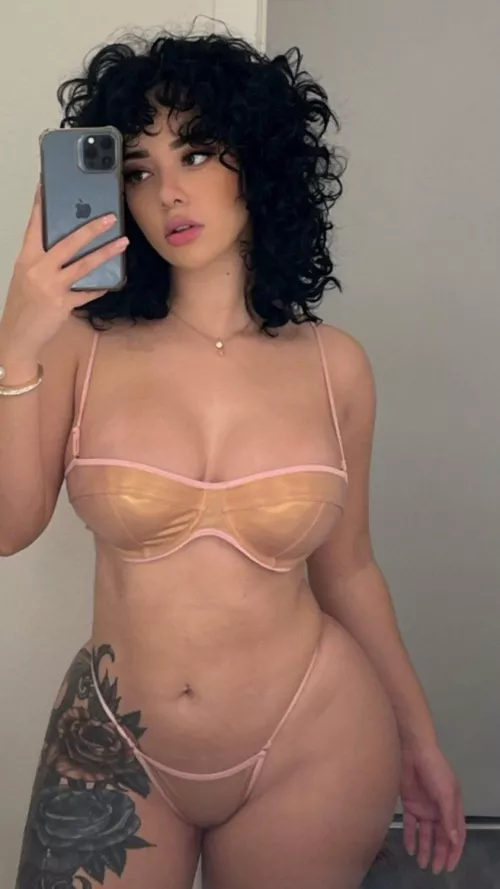 What a body by arrayoutofbounds2