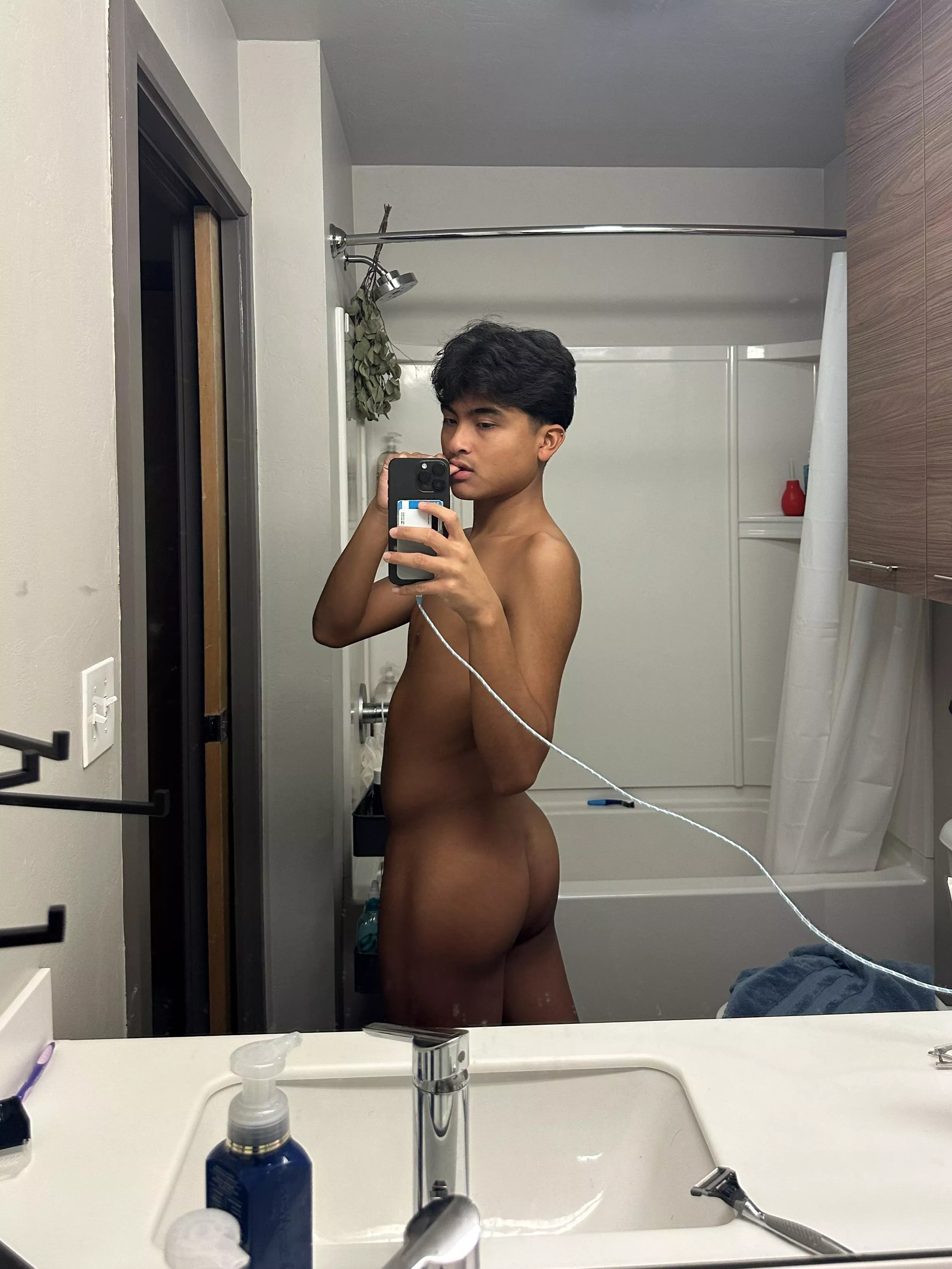 19 Snap @devnpadilla posted by MacaroonPleasant6840