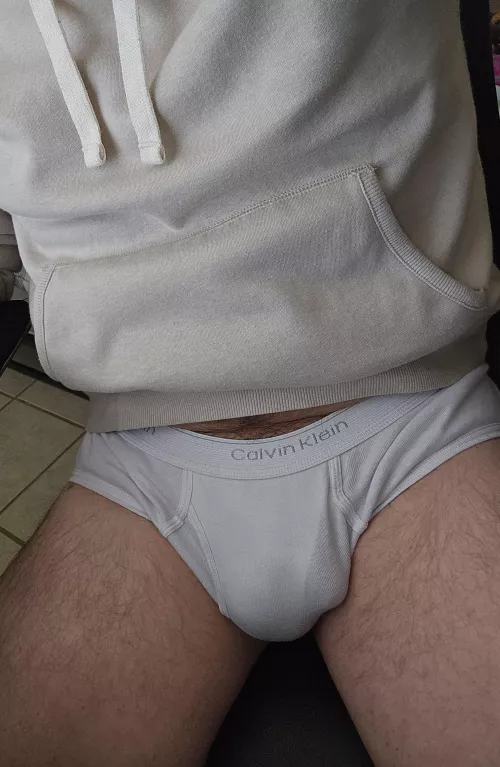 [35] mid day bulge by beefyburritos04