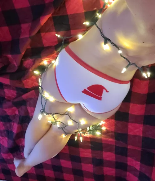 All tangled up in the Christmas lights ✨️ [F42] by YoureOnYourOwnKid81