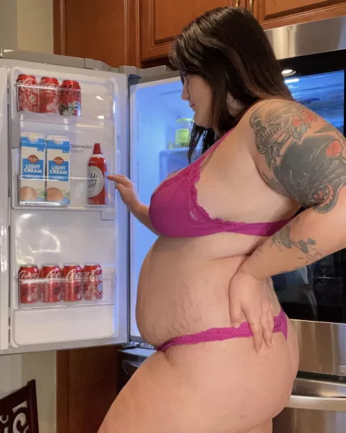 Always snacking by feedxmexdaddy