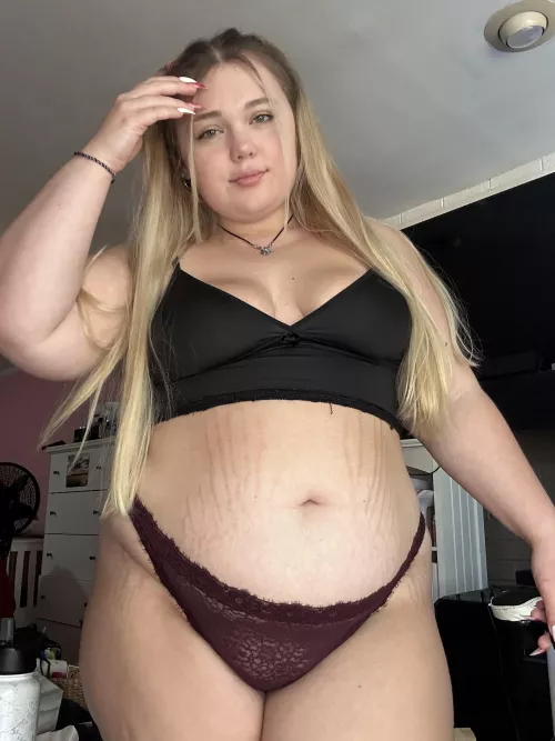 Am I chubby enough or should I eat more by lxves_