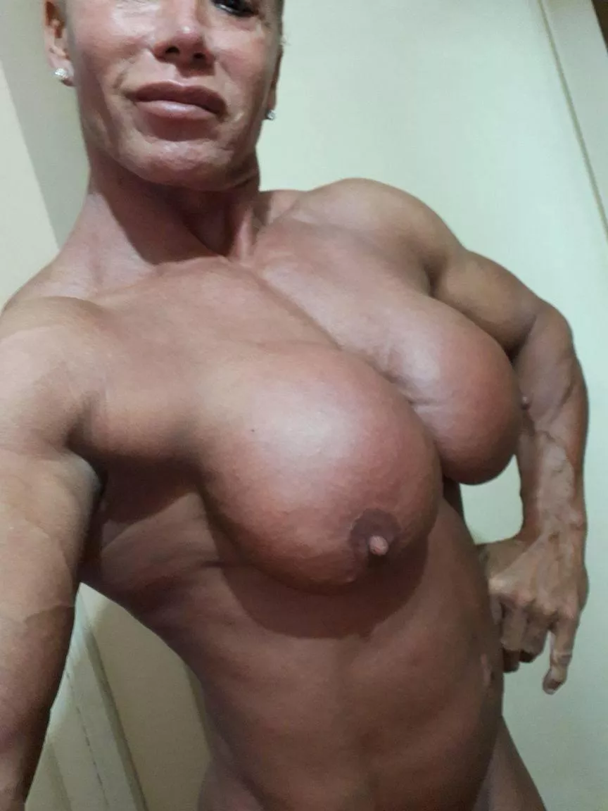 Big South American fbb posted by No_Way7422