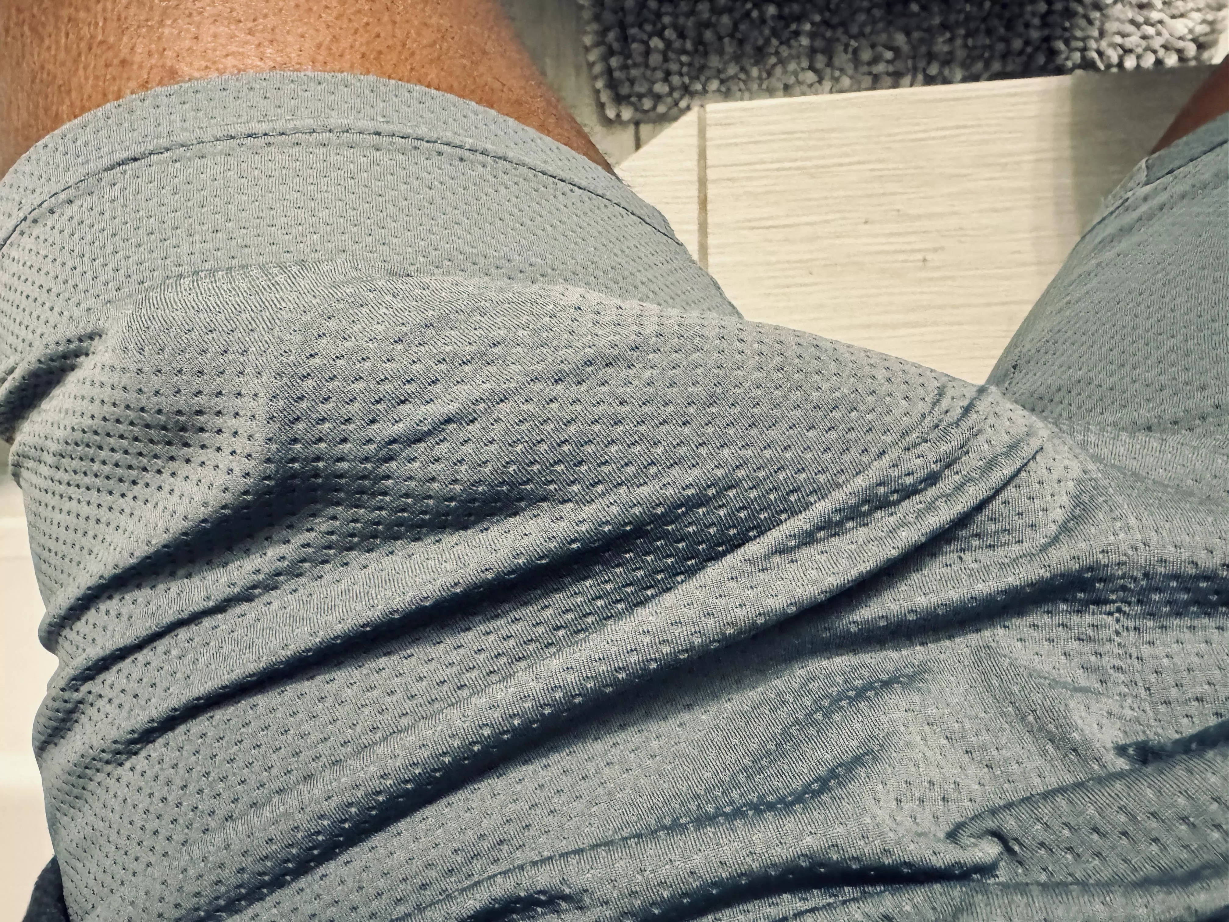 Can I sit in the gym like this? posted by atrizz2012