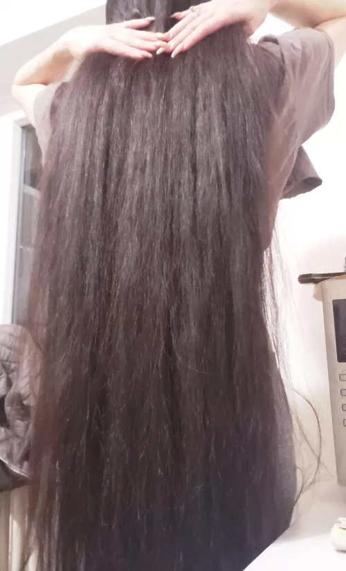 Do you like how long my hair is? 😉 by RoxanaCrystal