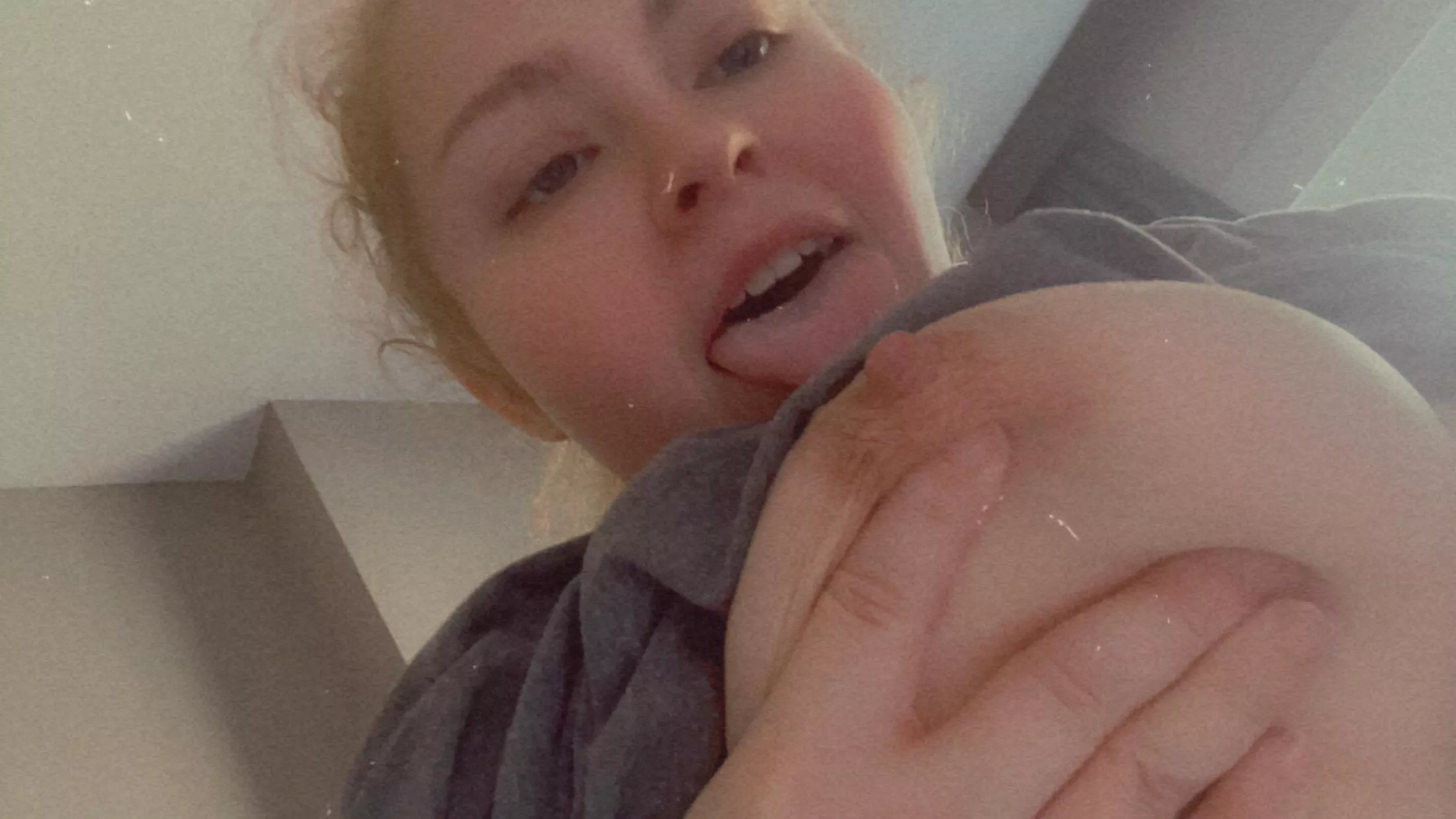 Entertain me posted by Izzyy143