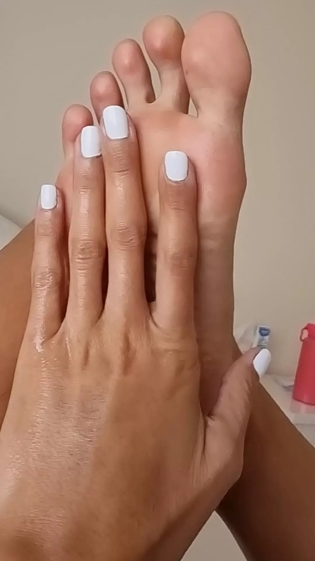 Giving myself a massage posted by SharpieSoles