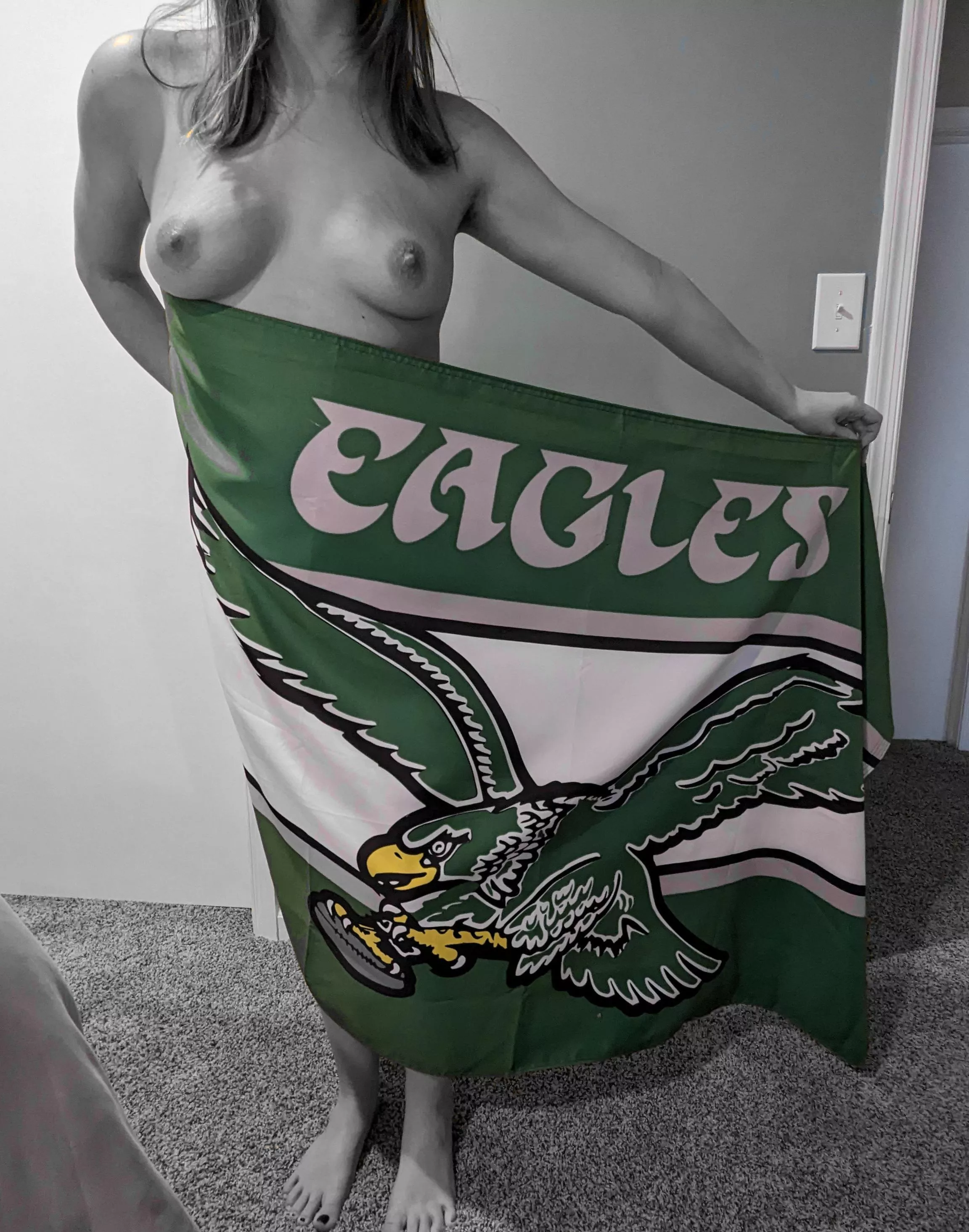 Go birds!! Big game tomorrow 💪 🏈 posted by Nudesandplants