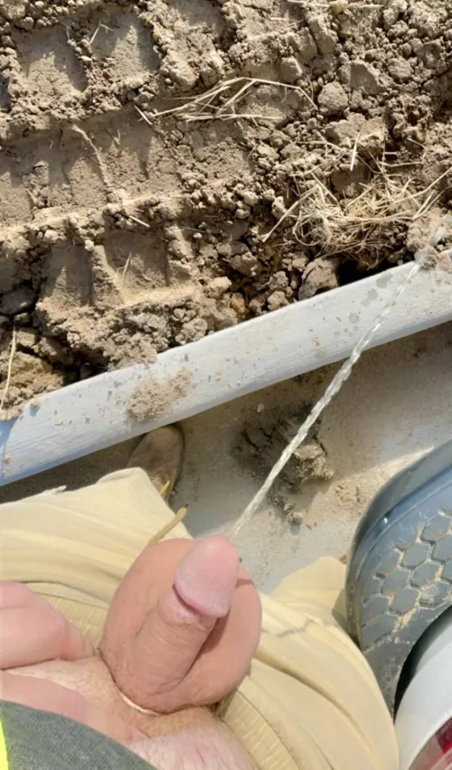 Had to piss😜 by FEMBWANNAB