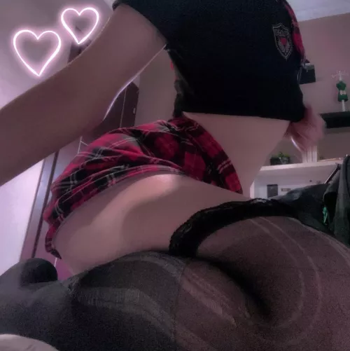 Hello! :> by UndeadRatboy