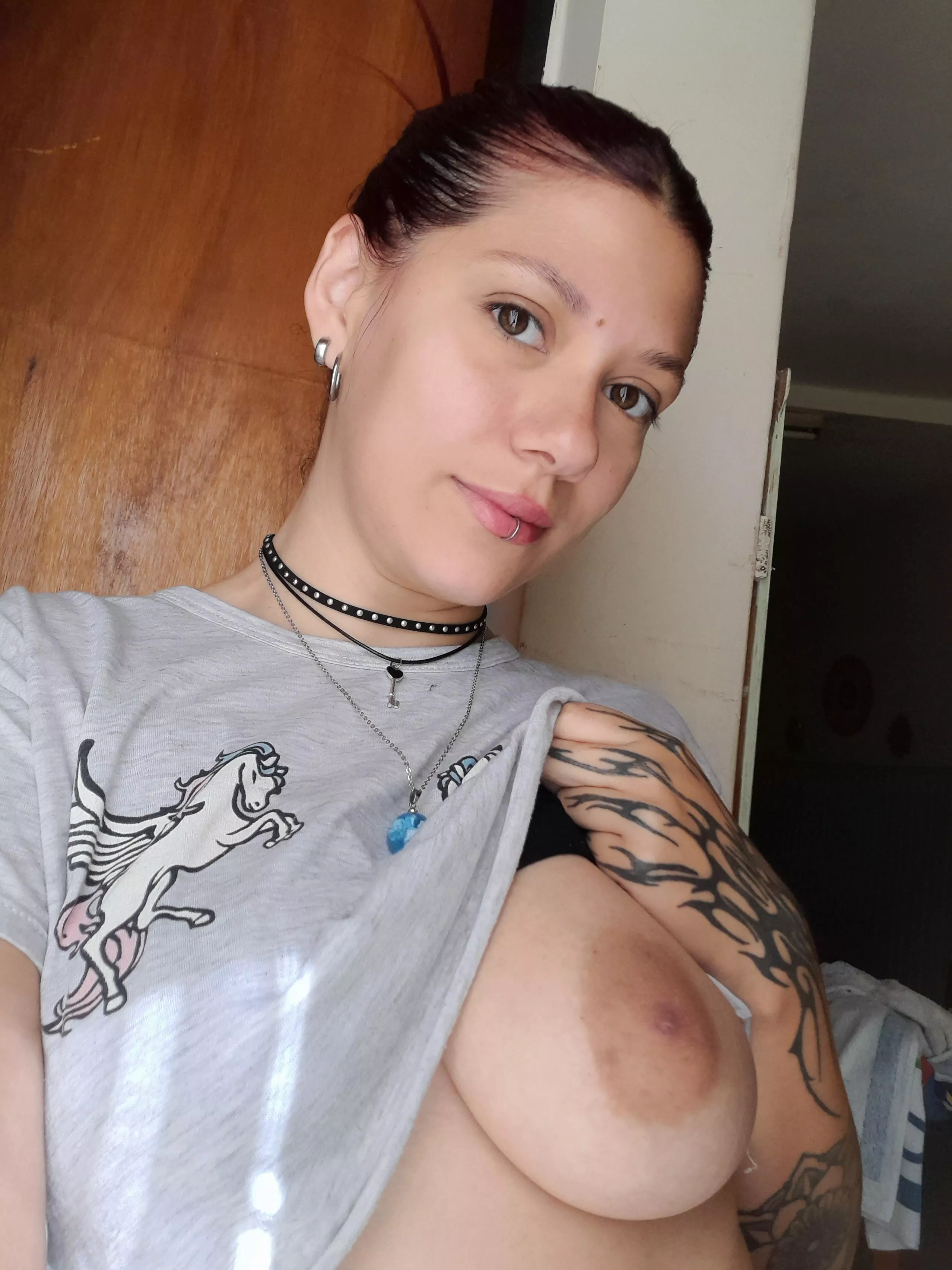 Hey daddy, I have a surprise for you posted by Naughtyyassy