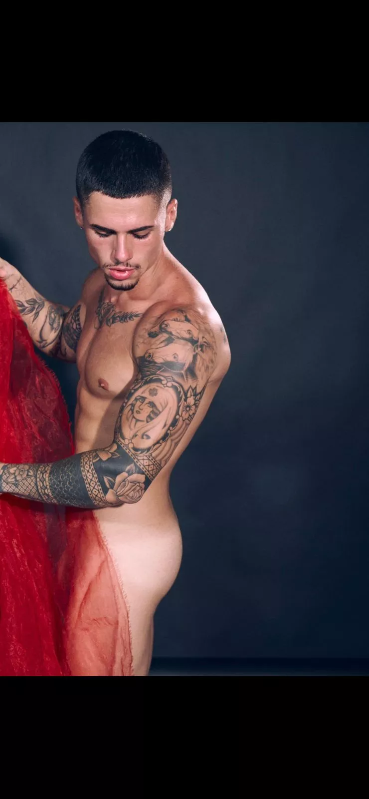 I am a model and I make art posted by MartinBautista