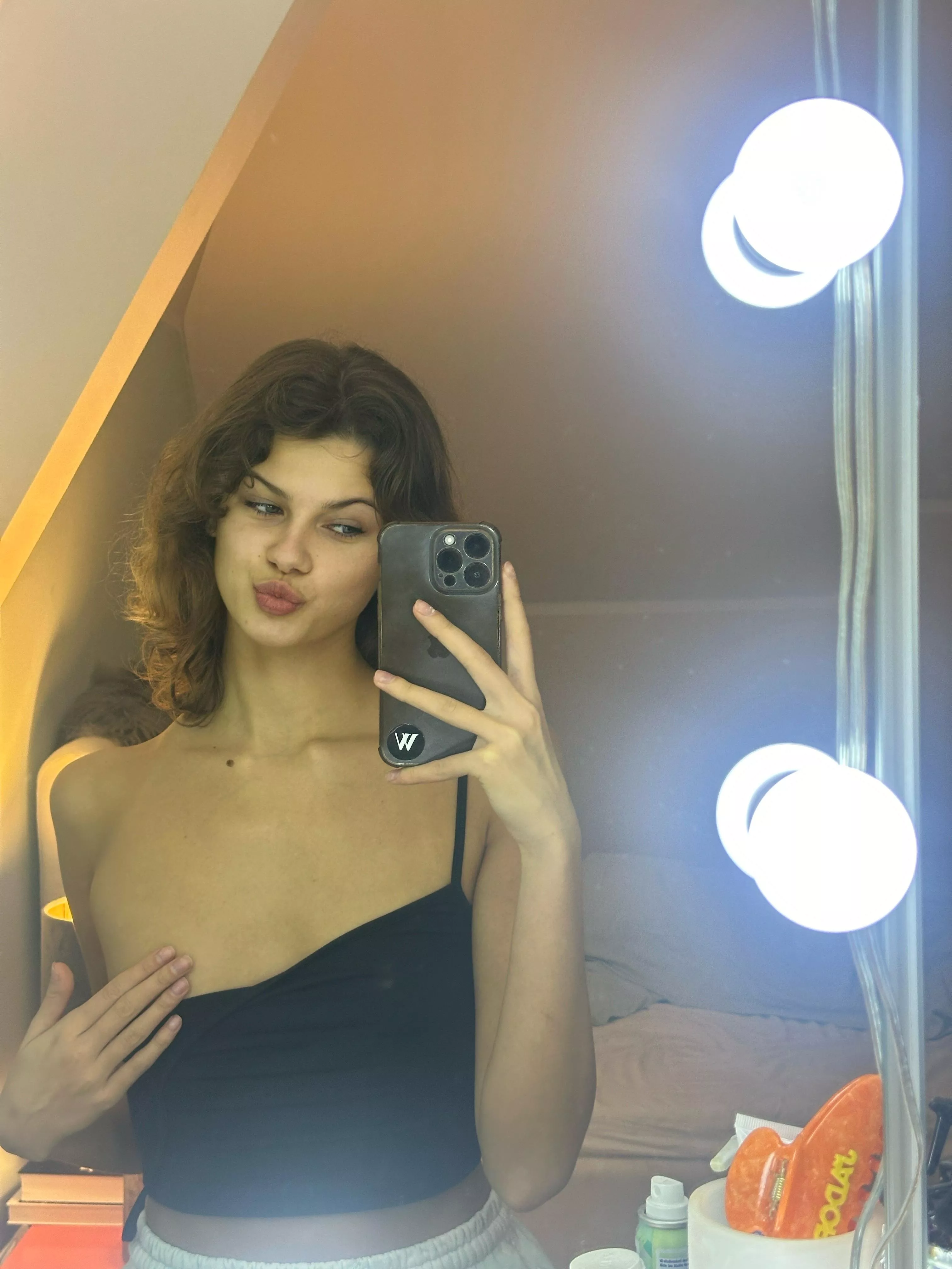 I hope I'm not too young for you if I was born in 2005 posted by Ashley1655