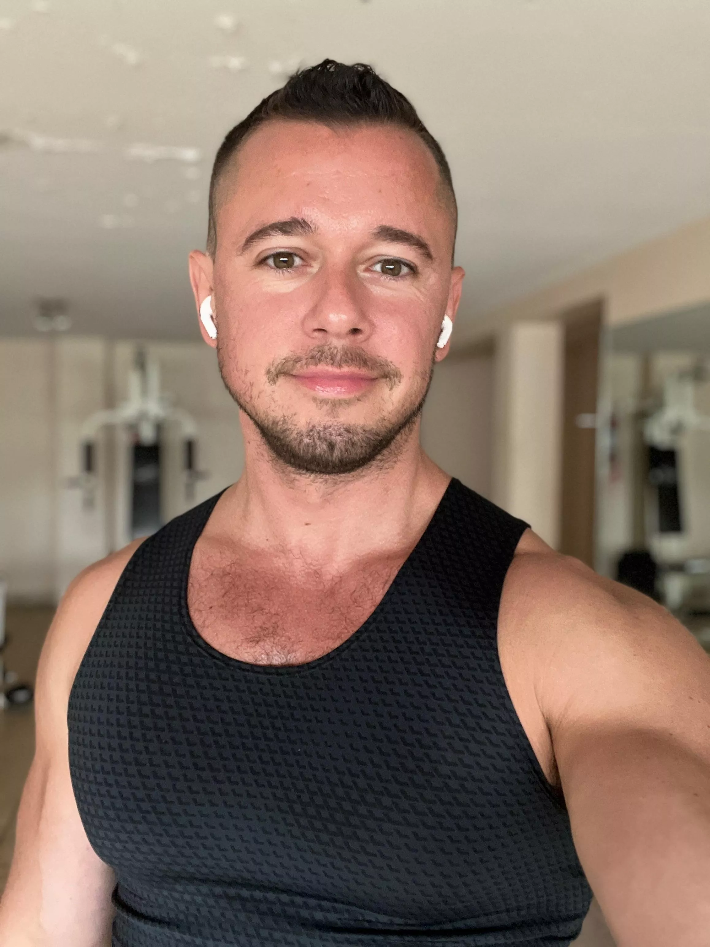 I hope you all have a great day 🤗 posted by danwelden