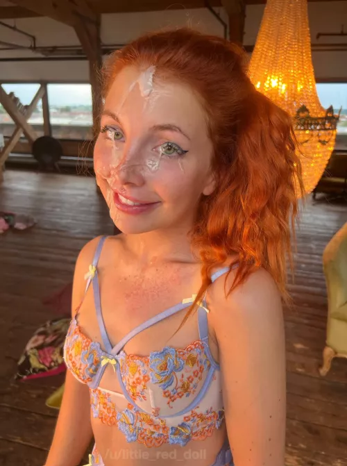 I look best when I’m covered in your mess don’t I 🙈 by little_red_doll