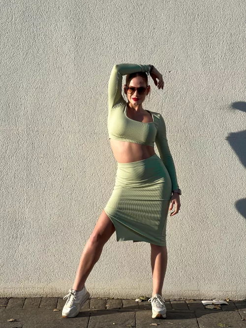 I love to wear this color by yaizaginger