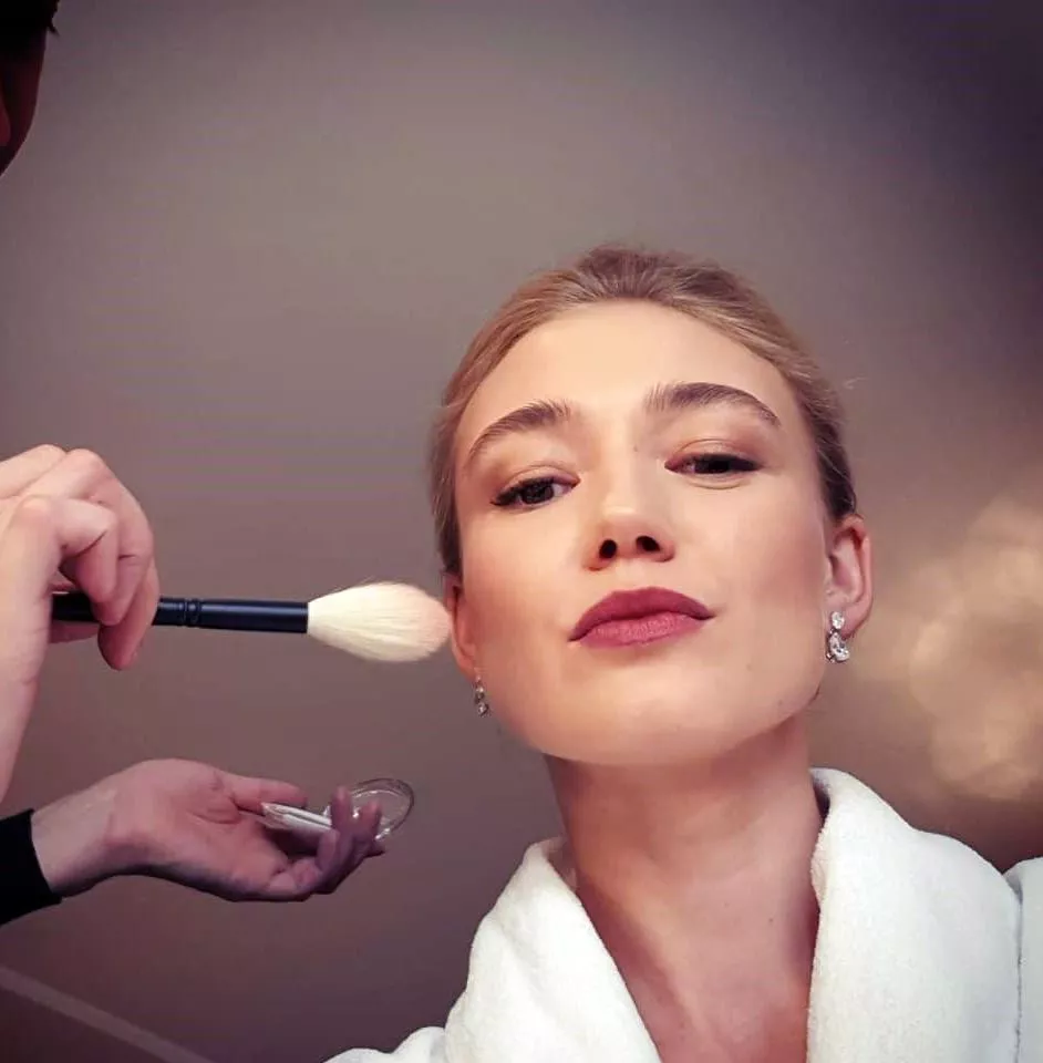 Oksana Akinshina posted by funmx