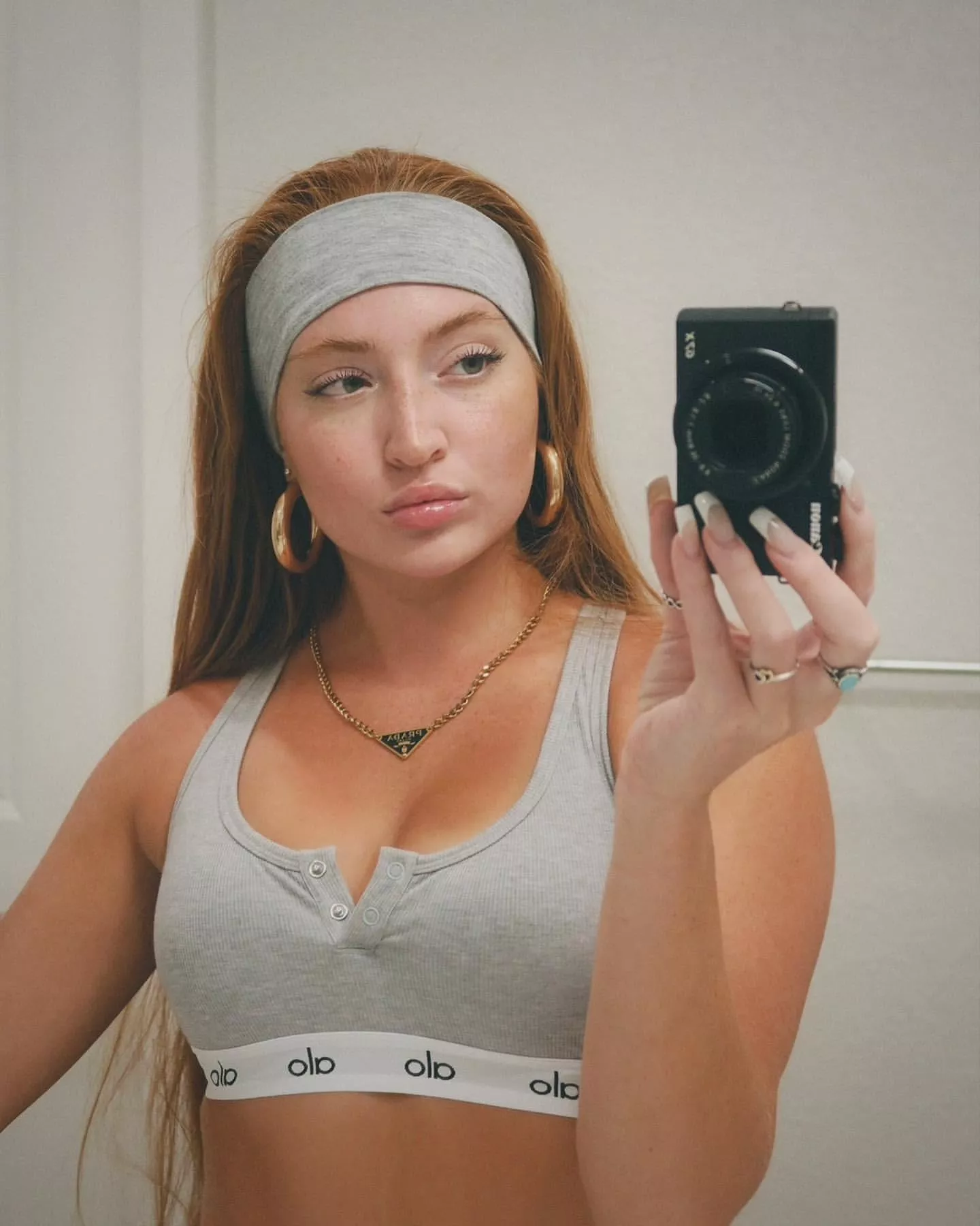 Old school selfie posted by HonestRunner