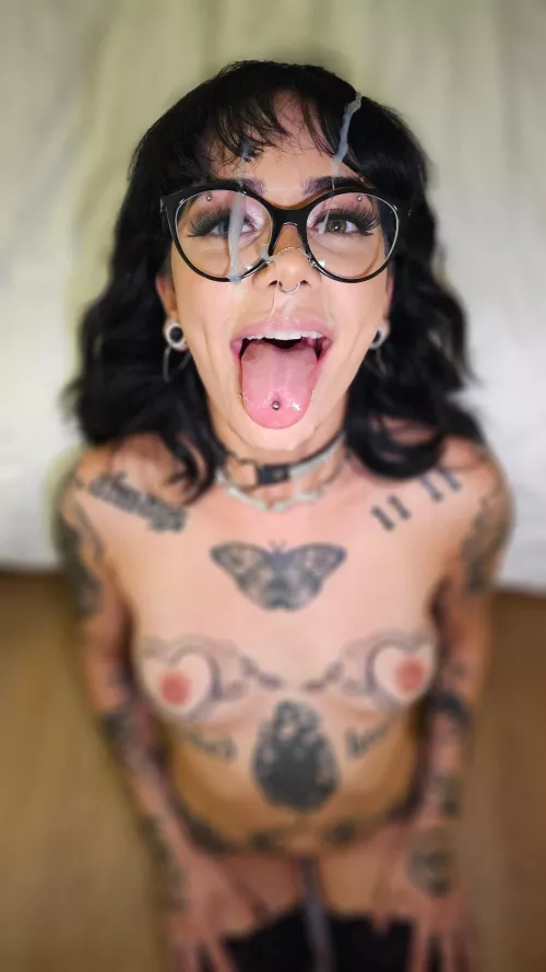 one of the biggest loads i’ve taken! by auroranarchy