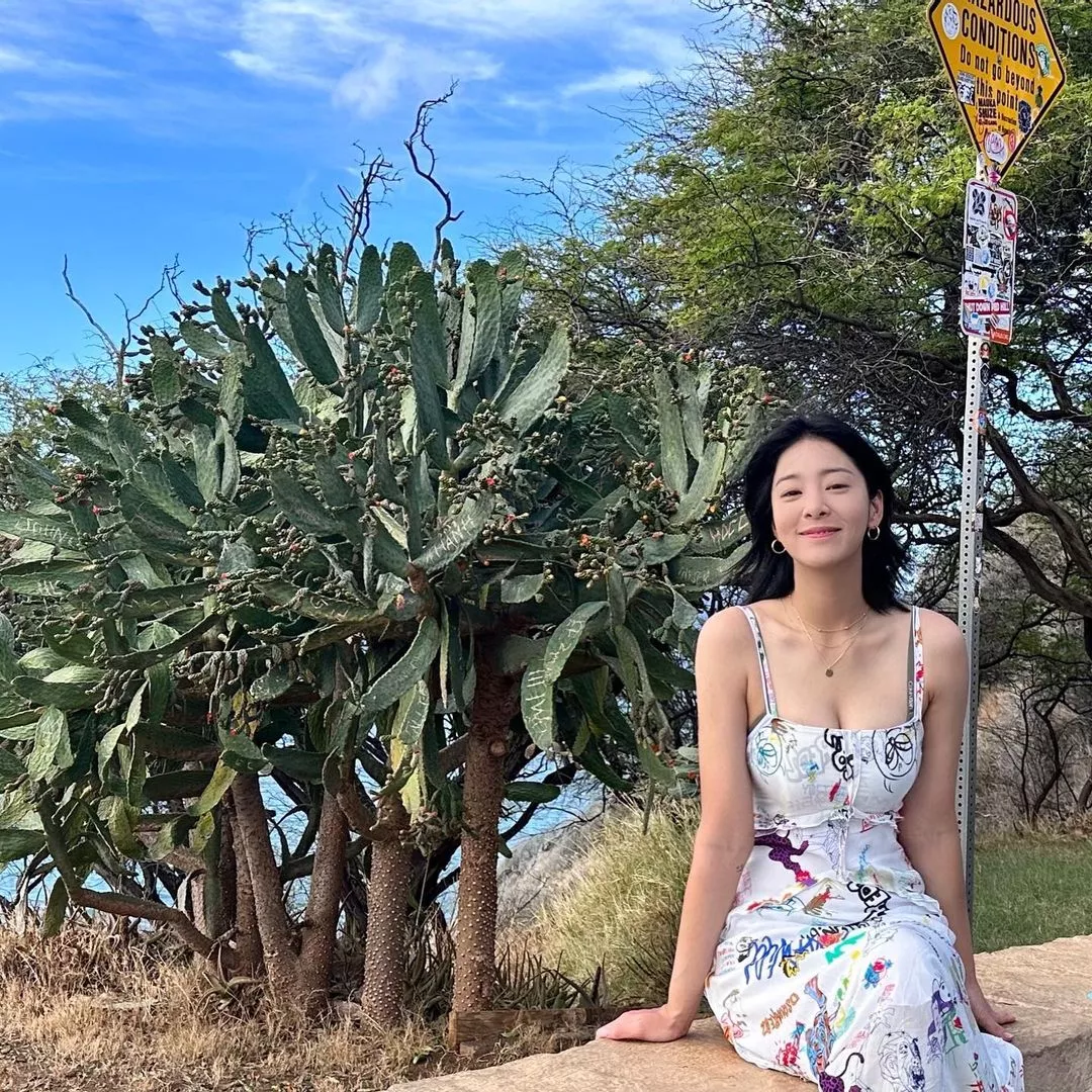 Seol In-ah posted by Vivid-Network9397