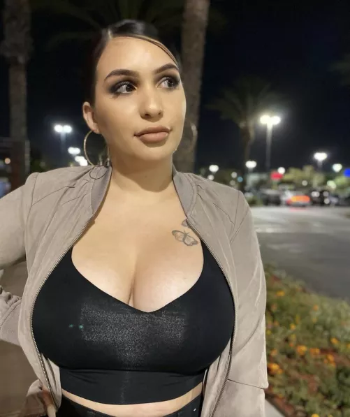 So beautiful by Visible-Peak4902