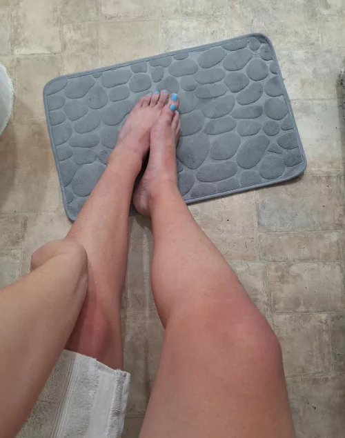 That after-shower feeling is priceless 🩵 if i only had someone to have fun with my feet... by SissyMarcia23