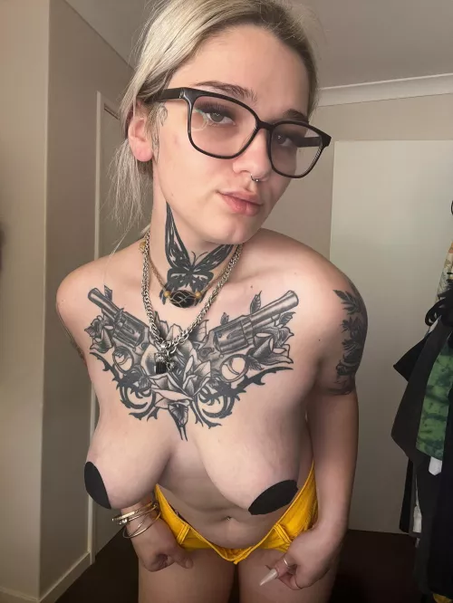 This is my signal to start breeding me by __HoneyPie_