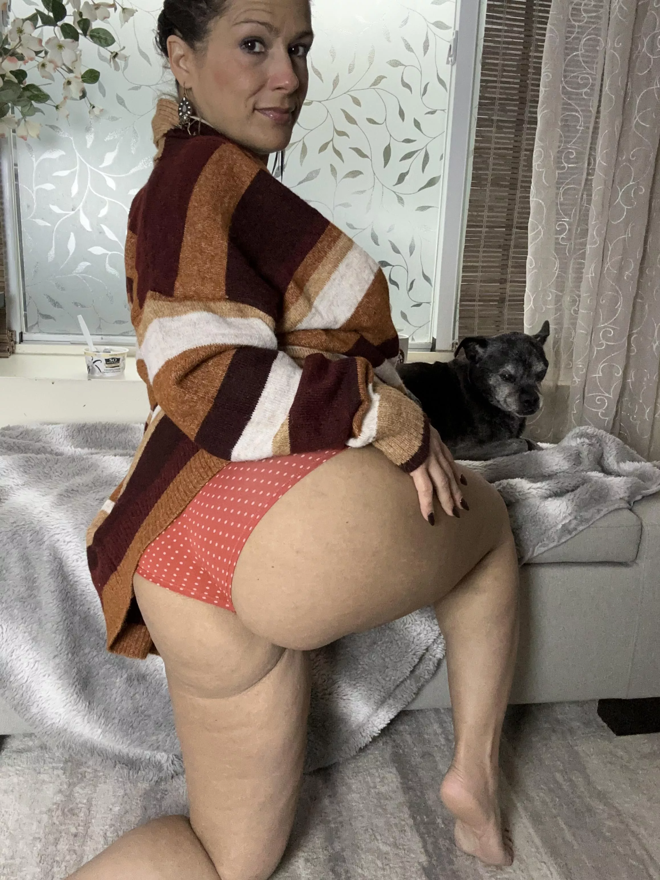 This MILF ass can take a pounding. posted by PennyS777
