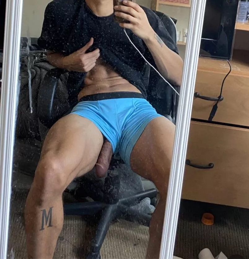 U choking on it or are you choking on it posted by YoungShlongg