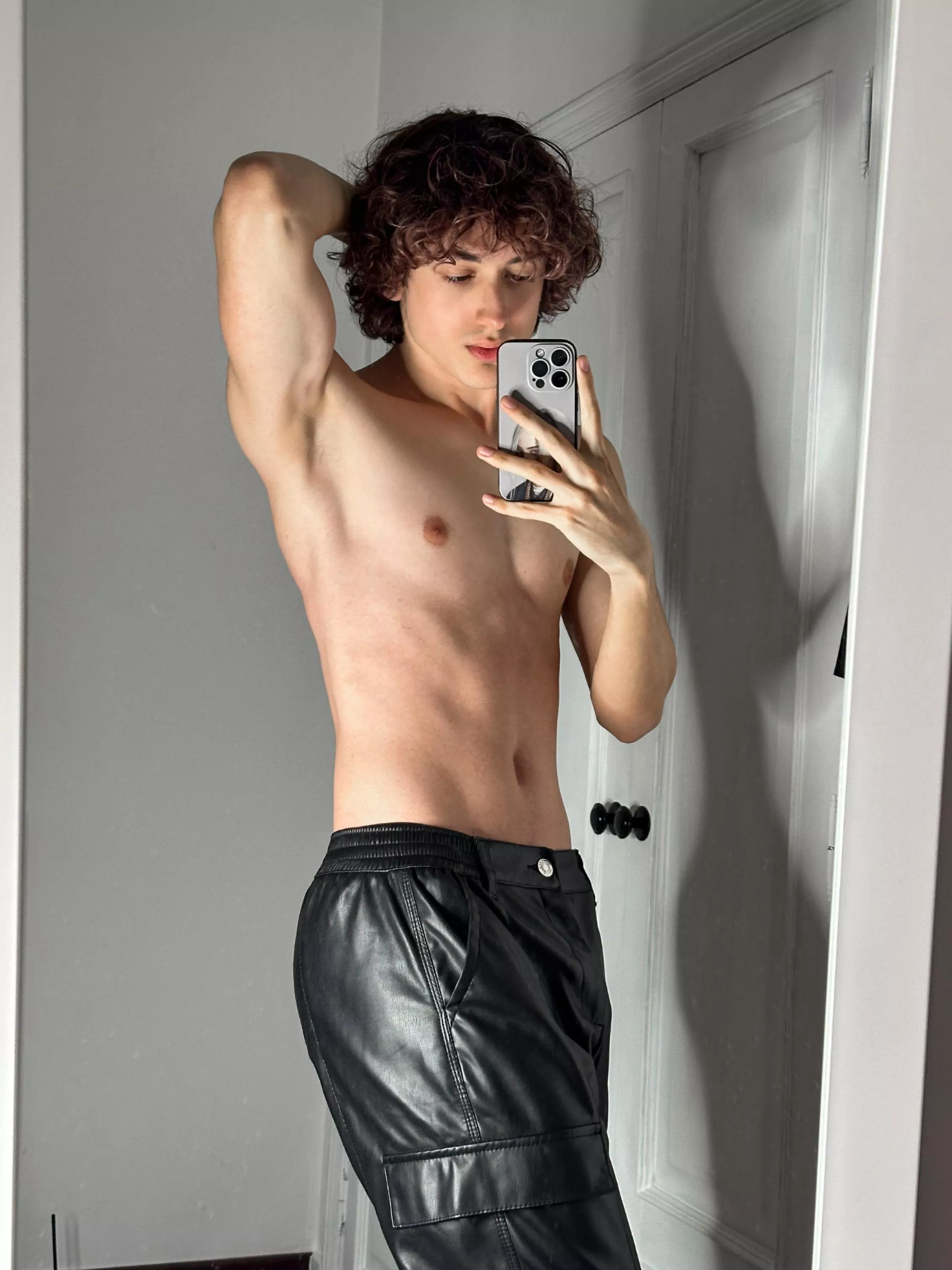 where are your eyes on? posted by Odd_Hedgehog421