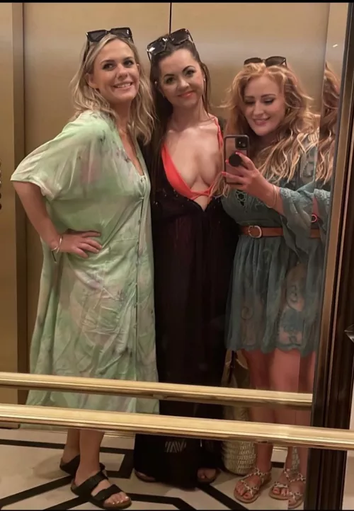 [3] besties by Temporary-Dig-4090