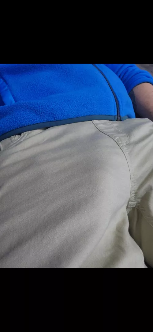 [43] Caught my coworker staring and she blushed 😊 by pegasus151