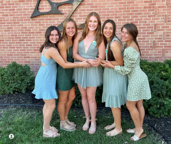 [5] Sorority Girls by MaggieMantiniSexy