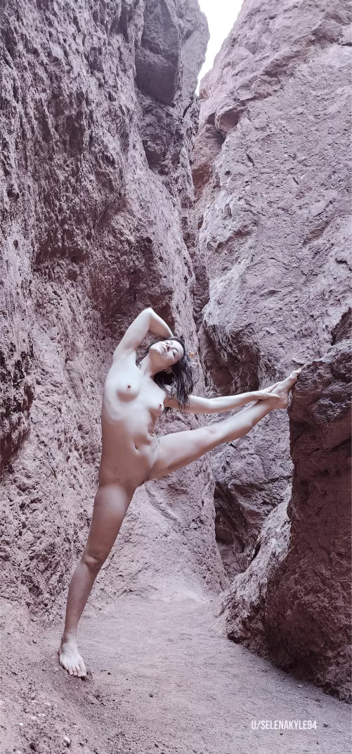 A Desert Mirage by SelenaKyle94