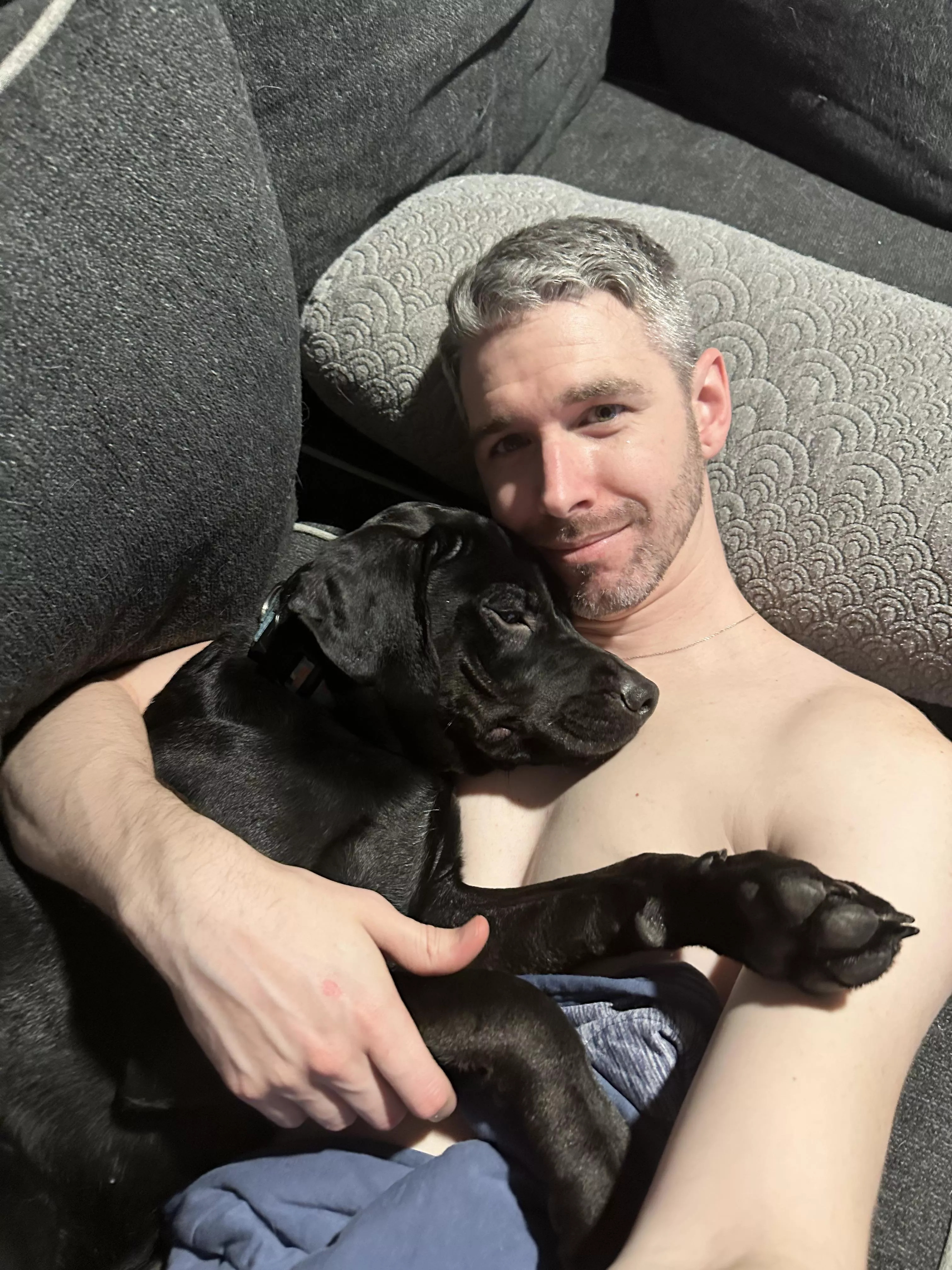 Cuddles posted by Rialin_Evan