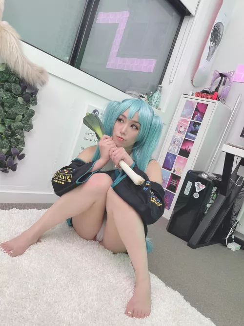 Hatsune Miku <3 by peachii__soju