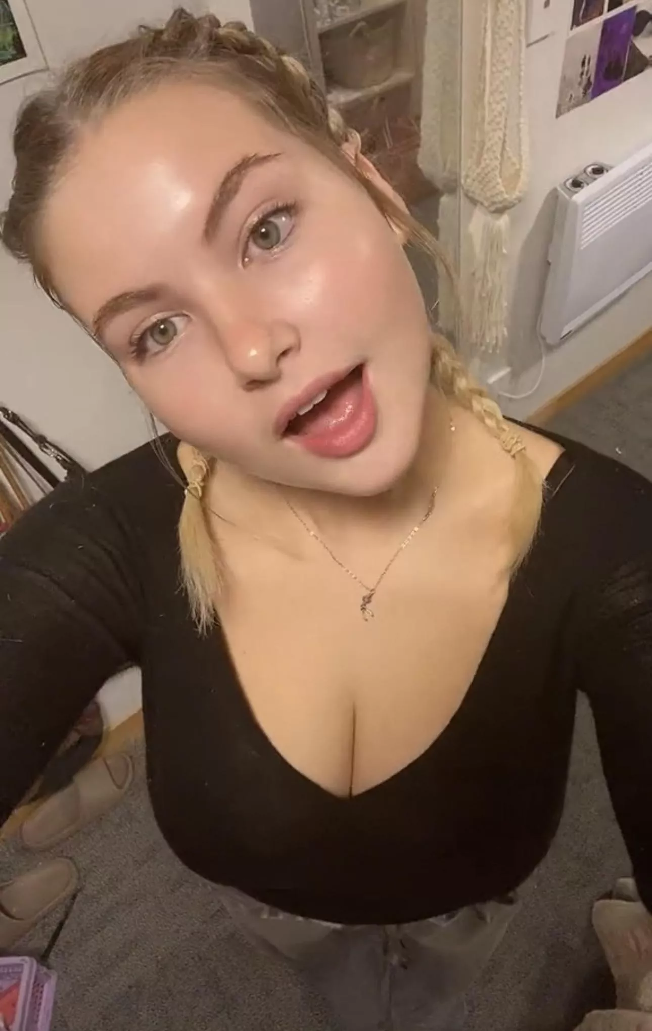 IUTR posted by dedasyaxd