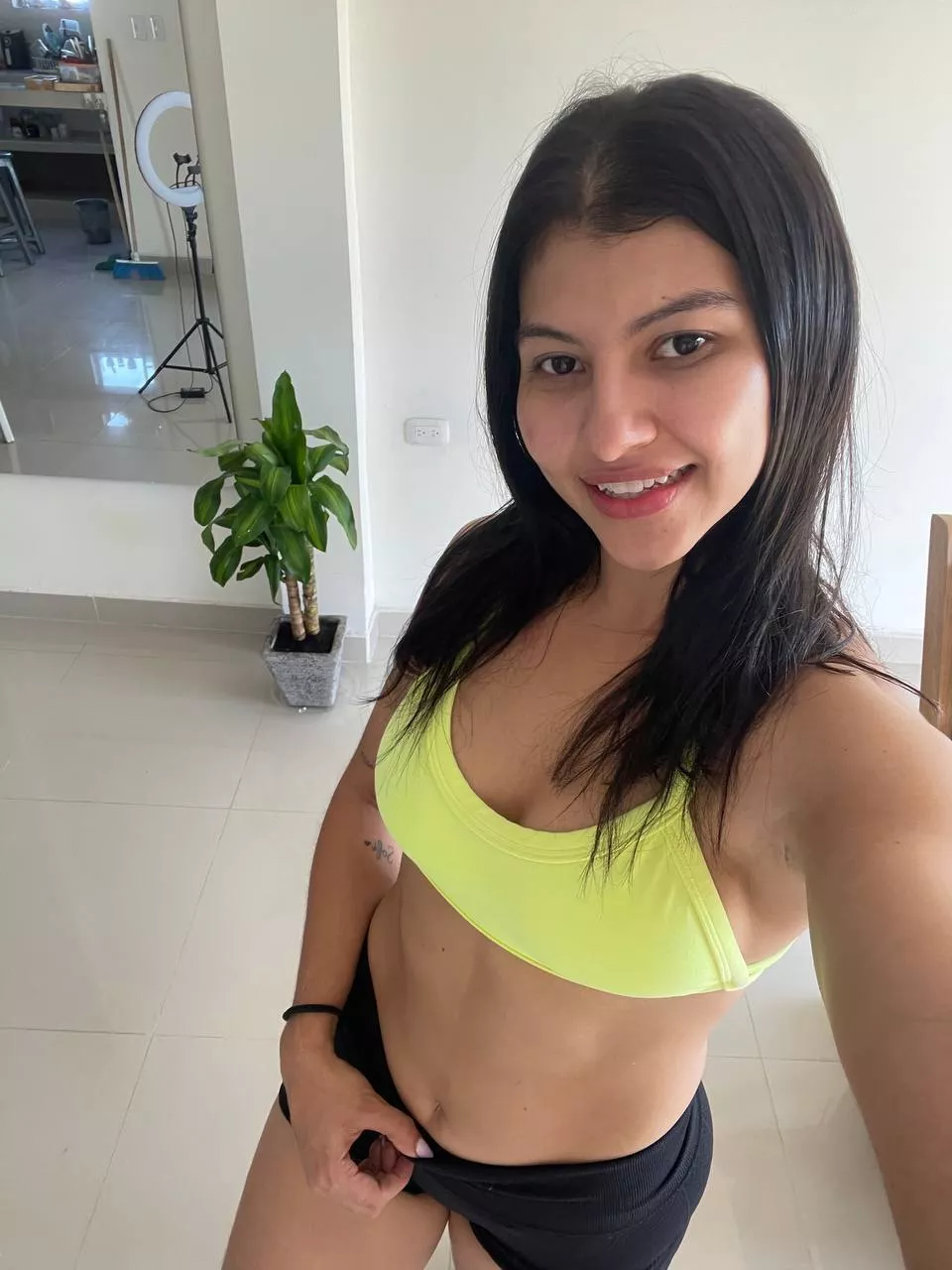 IUTR Sending you a smile to brighten your day posted by Ringedsplitter